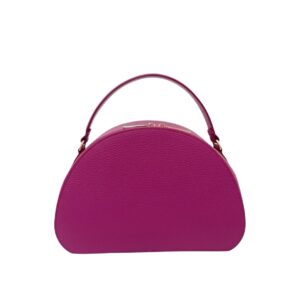 fuksia spalvos
