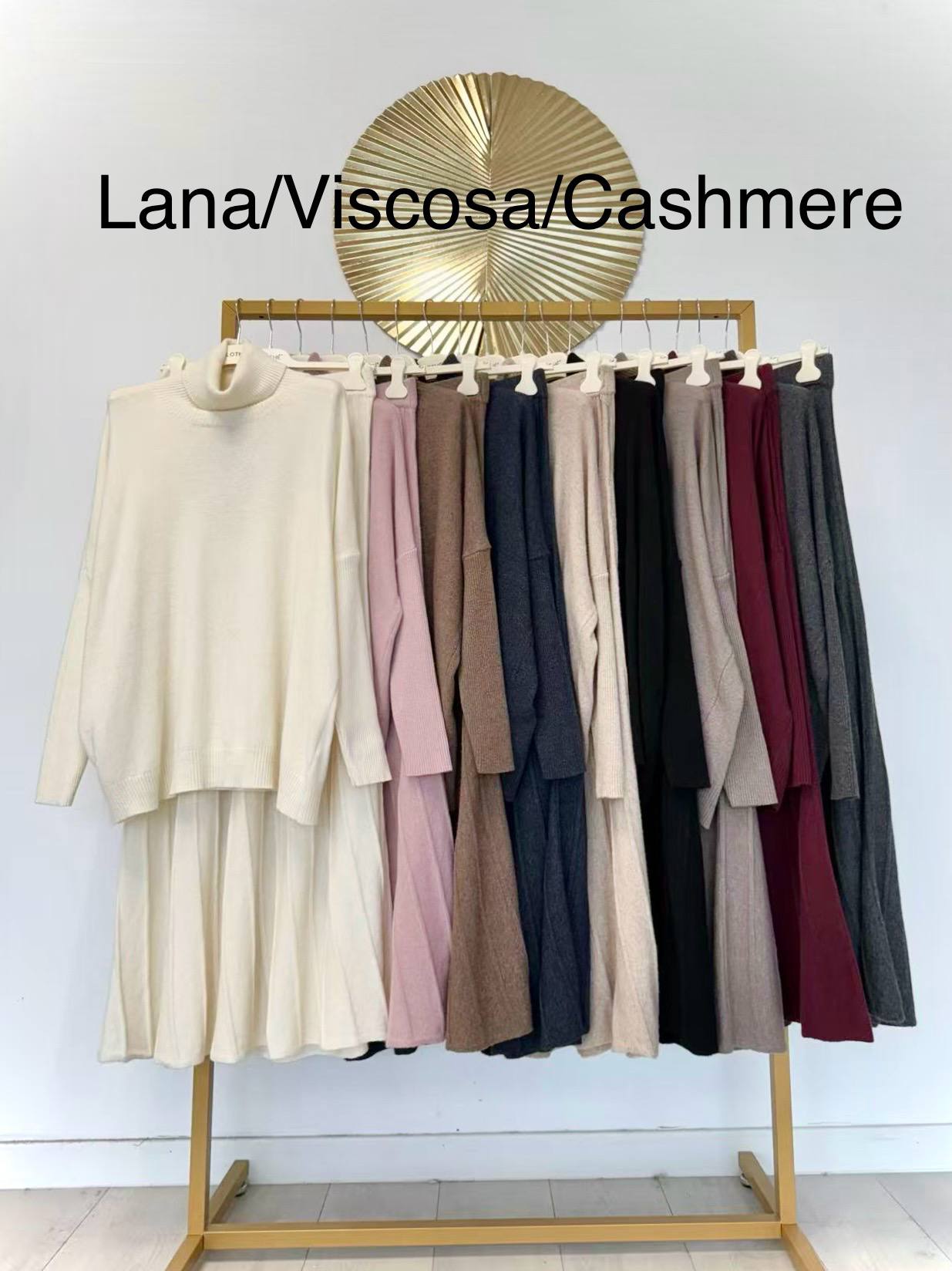 IMG_8778 Dviejų dalių vilnonis kostiumėlis #10418-10419 One-size - Image 1