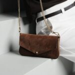 Verstos odos rankinė #85758 SUEDE