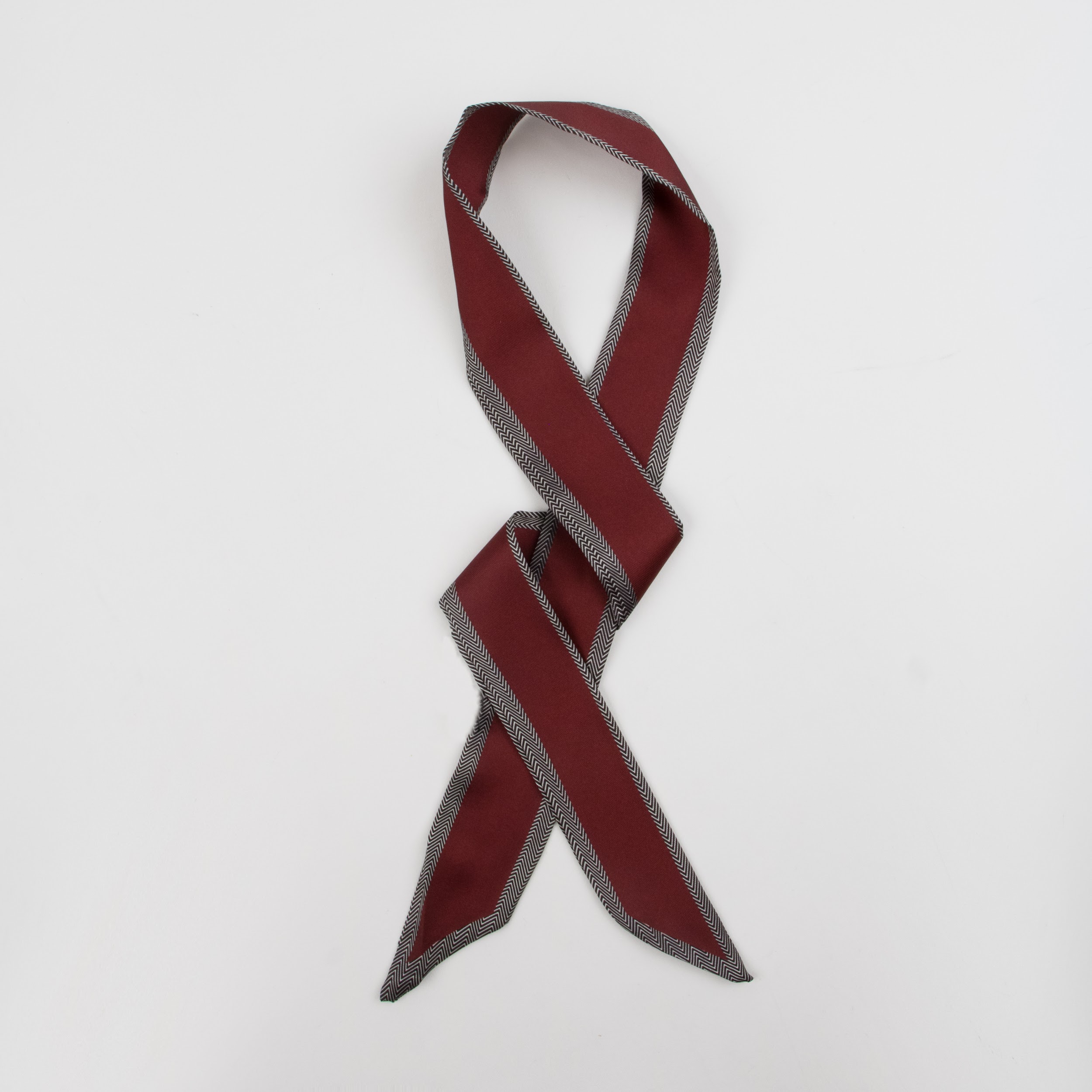 IMG_1448-copy.jpg Šilko/viskozės šalikėlis RAVEN - Image 1