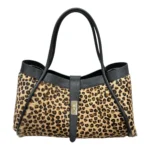 Odinė rankinė su natūraliu kailiuku #CV-B0359M – leopardo raštas