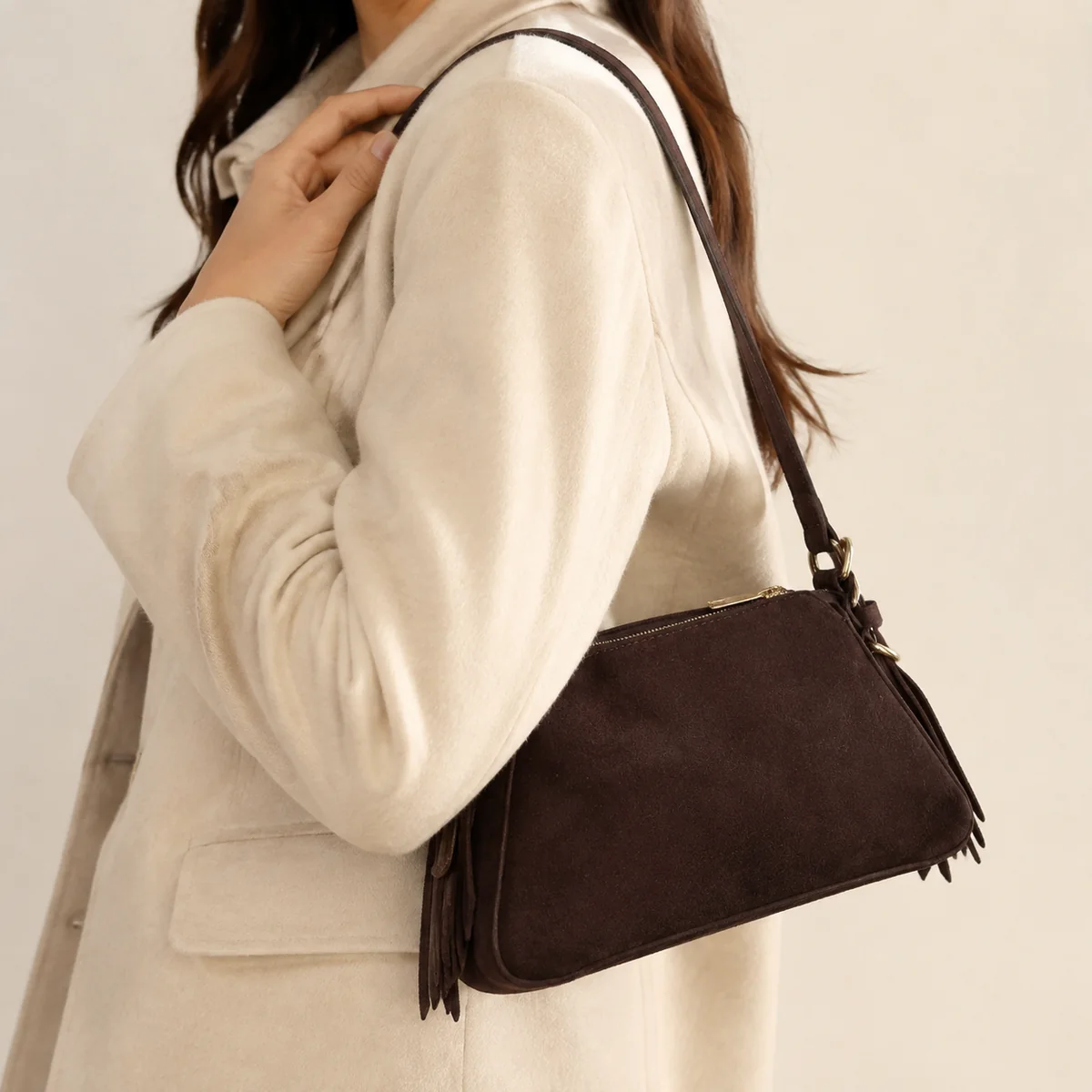 FLCOM86068 SUEDE model FLCOM86068 SUEDE Verstos odos rankinė 86068 SUEDE su modeliu