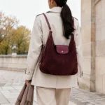 GDACOM154930 bordo 33 × 14 × 31 cm zomšinė odinė rankinė-kuprinė su modeliu