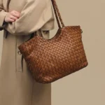 Pinta odinė rankinė #LA-B0257 – detalė 2