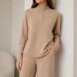 Merino vilnos ir kašmyro dviejų dalių kostiumėlis: megztinis ir kelnės – EM-11740