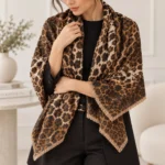 Didelė viskozės skara su leopardo raštu – D1518