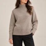 Vilnonis megztinis aukšta apykakle – WL938-7AI26 – BEIGE
