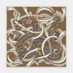 Vilnonė skara Gemma, 70 × 70 cm – išskleista skara