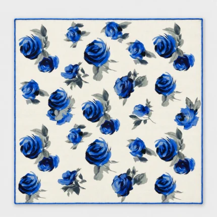 Vilnonė skara Rosalia, 70 × 70 cm – išskleista skara
